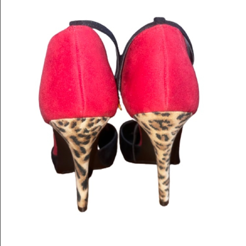 ‘Call it Spring’ Closed Toe Pump - Picture 3 of 3